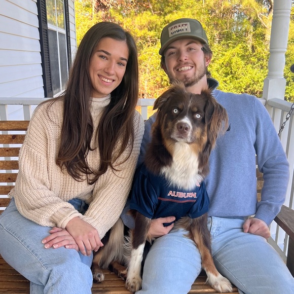 Meet your Posher, Danielle - Picture 1 of 1